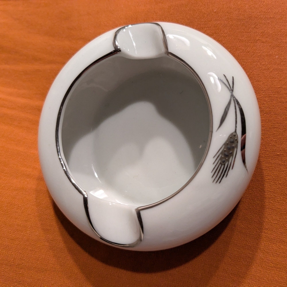 Vintage Fukagawa Arita Wheat Hand Painted Porcelain Ashtray Japan Small size